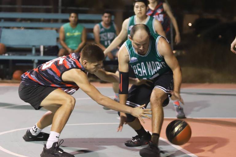 La Esquinita exhibe poderío ofensivo en baloncesto en La Marina