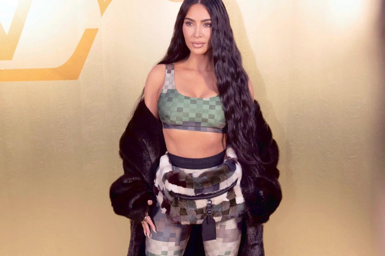 Honra la revista Time a Kim Kardashian como empresaria