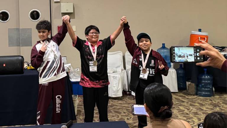 Manuel Vega Betancourt se corona en ajedrez Sub 12.