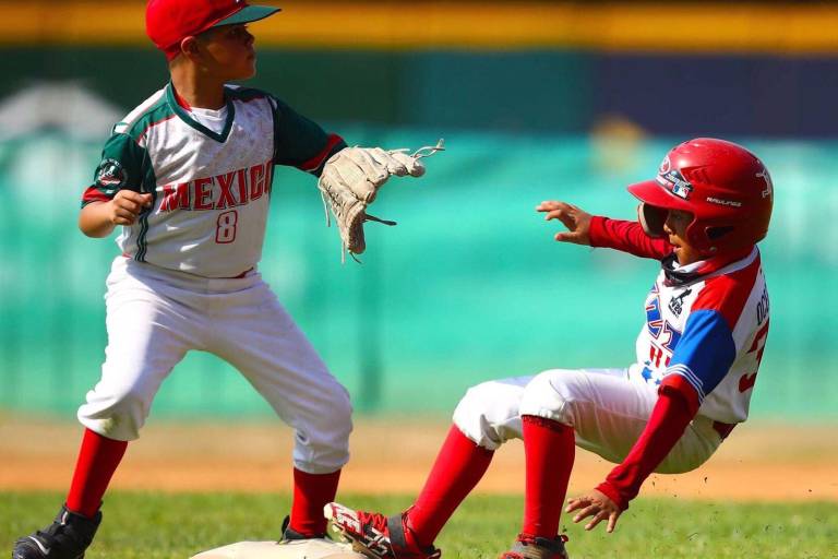 Noquean porteños en arranque del Mazatlán Baseball Tournament