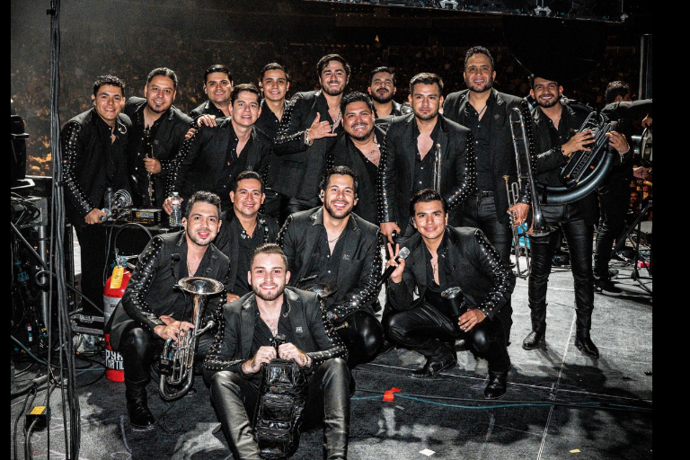 Invita La Adictiva a sus fans a ganarse una motocicleta este verano