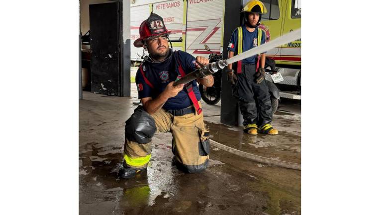 Bomberos Veteranos de Villa Unión informó que esto es parte de su corporación, la preparación y el aprendizaje continuo.