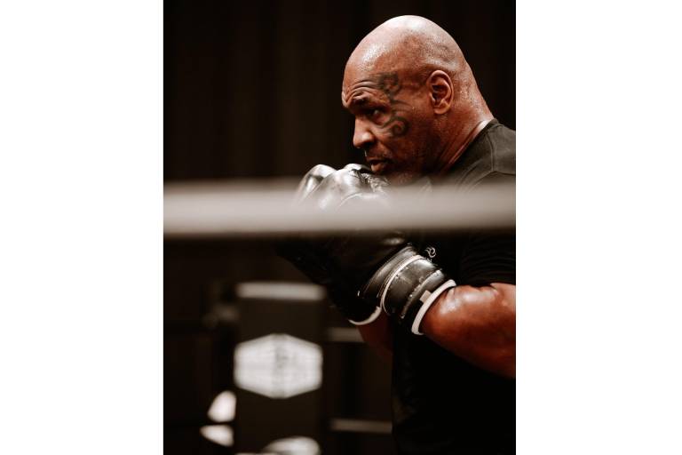 Tyson vs. Mayweather: dos leyendas se enfrentarán en una exhibición histórica en 2026