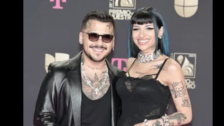 Christian Nodal y Cazzu.