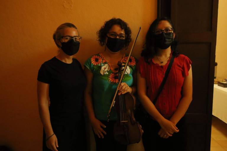 Disfrutan mazatlecos de concierto de cuerdas en Casa Haas