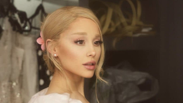 Ariana Grande.