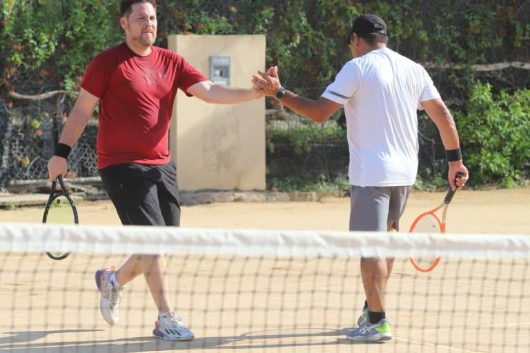 Se quedan cortos Aviña y Medrano, en Torneo del Racquet Las Gaviotas
