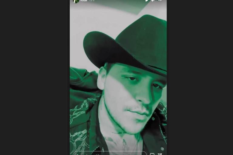 ¿Desapareció sus tatuajes del rostro Christian Nodal?