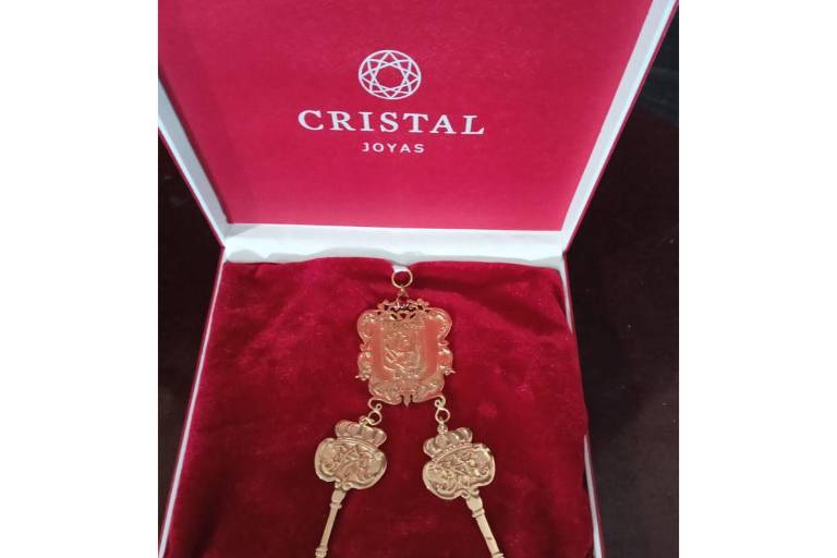 Ciudadanos entregan llaves de la ciudad a Nuestra Señora del Rosario, por su auxilio contra el Covid