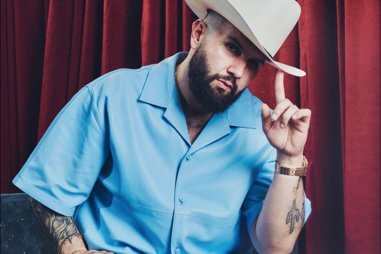 Abrirá Carín León concierto de los Rolling Stones en Glendale, Arizona