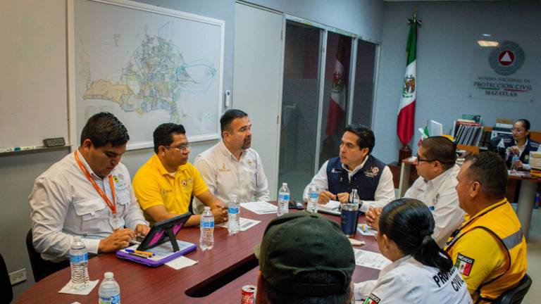 Reunión de Protección Civil de Sinaloa con autoridades del sur del Estado.