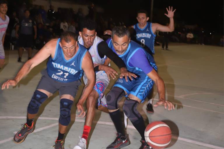 Tímbiri empareja la final a Neon Flow, en el Infonavit Playas