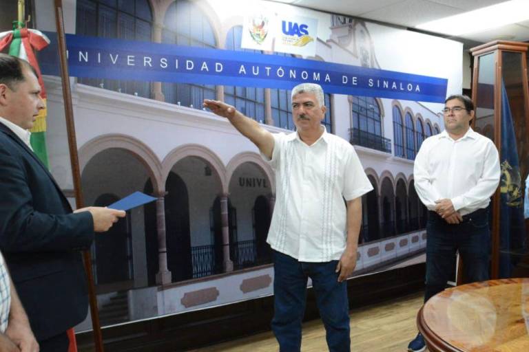 Candelario Ortiz Bueno rinde protesta como Secretario General de la UAS