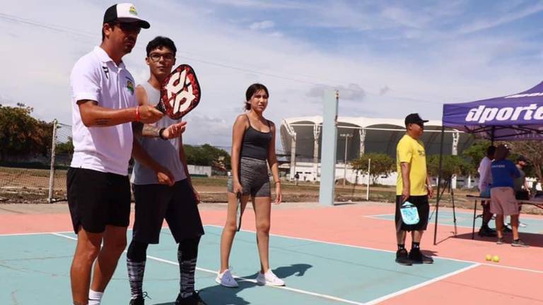 Cada vez hay más jugadores de pickleball en Mazatlán.