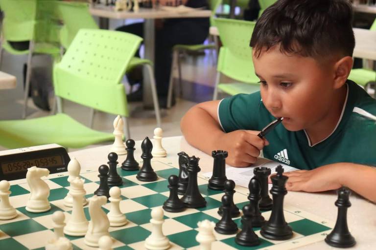 ¡A coronar peones, en Plaza Acaya!