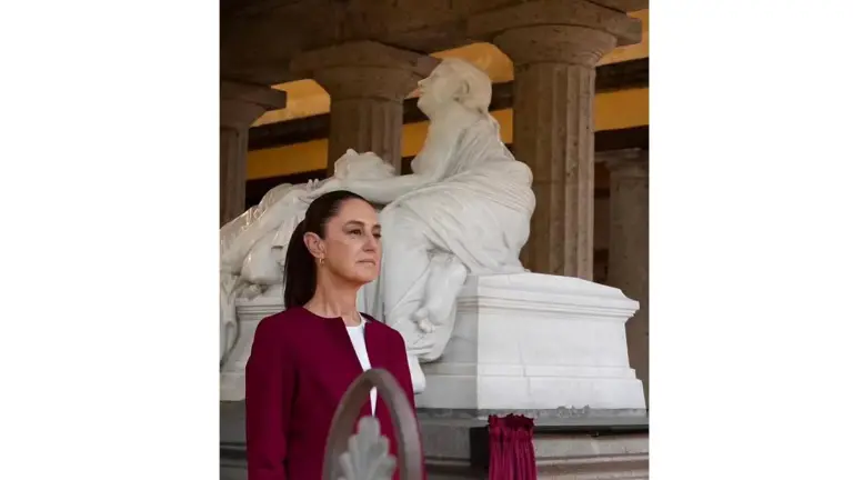 La Presidenta homenajeó a Margarita Maza, esposa del ex presidente Benito Juárez, a quien consideró como la primera embajadora en la historia de México.