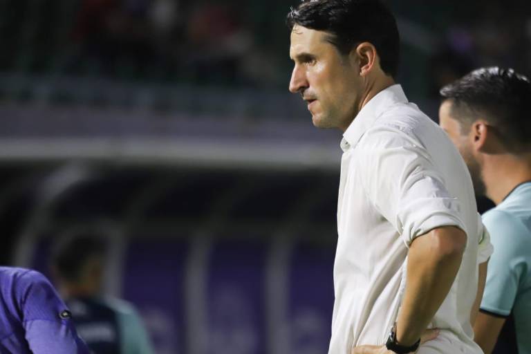 Beñat San José es cesado como director técnico del Mazatlán FC