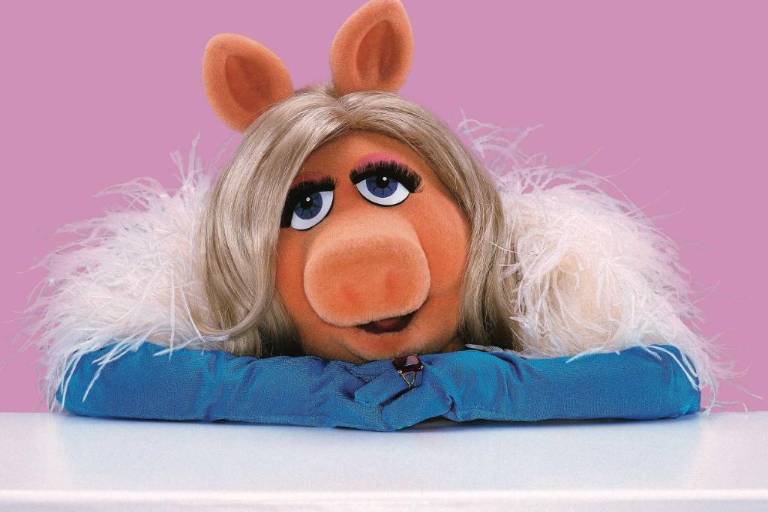 Ahora es Peggy de los Muppets; piden cancelarla por fomentar violencia de género