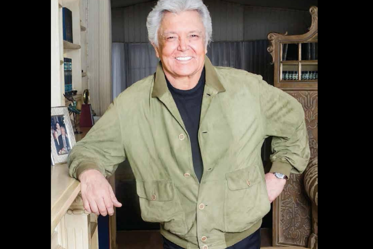 Se une Alberto Vázquez a Aleks Syntek contra las letras del reggaetón