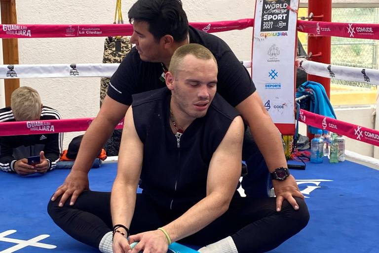 JC Chávez Jr. amenaza con no pelear contra Anderson Silva y dejar plantado a su papá en su despedida