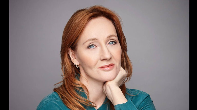 J.K. Rowling brindará apoyo a mujeres víctima de violencia sexual.