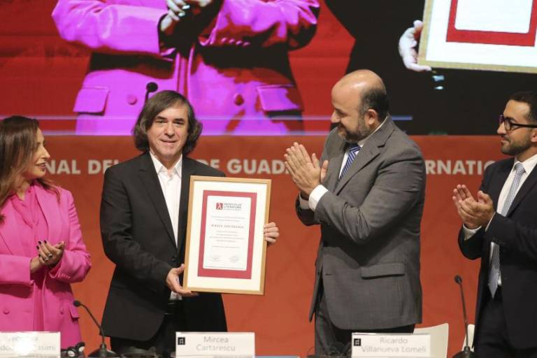 Abre convocatoria el Premio FIL de Literatura 2024