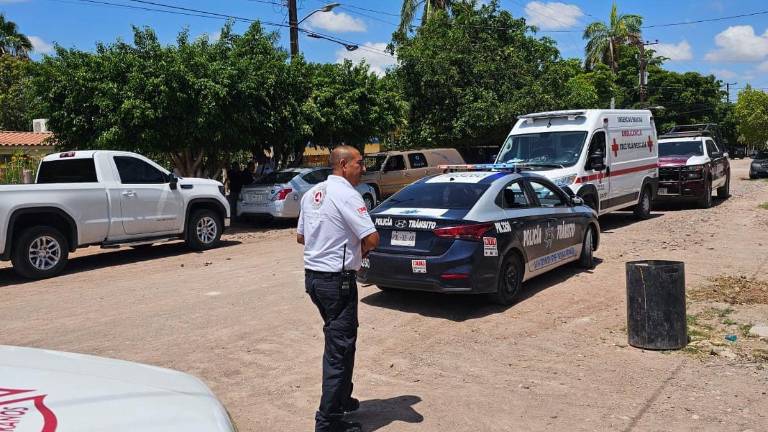 Joven de 25 años murió electrocutado mientras instalaba una bomba de agua en su casa en el ejido Mochis.