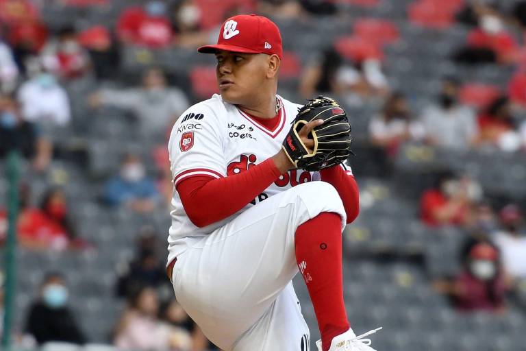 Édgar Torres, entre los mejores pítcheres de la Liga Mexicana de Beisbol