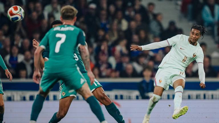 Michael Olise anotó los tres goles con los que Francia superó a Irlanda del Norte en el último encuentro de preparación de Francia.