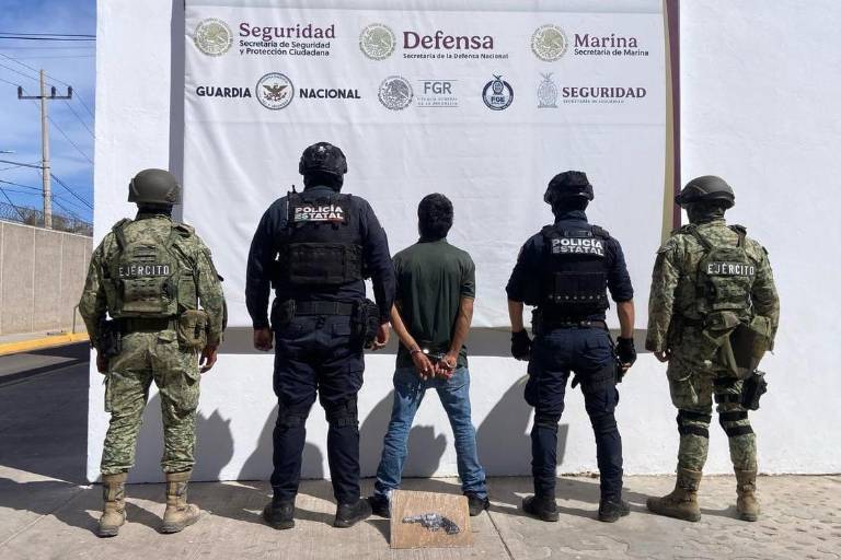 Detienen un hombre armado en Culiacán