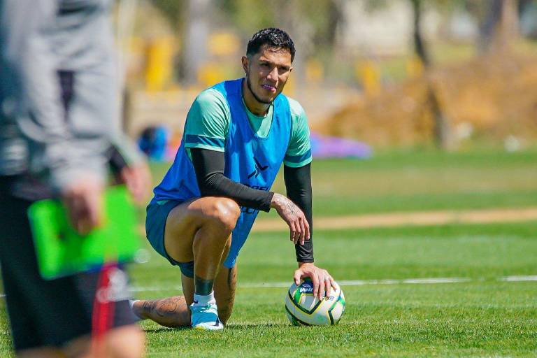 Carlos Salcedo llega a un acuerdo con Cruz Azul