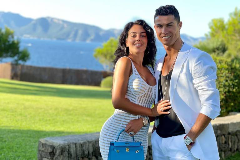¡Revelan Cristiano Ronaldo y Georgina el sexo de sus mellizos!