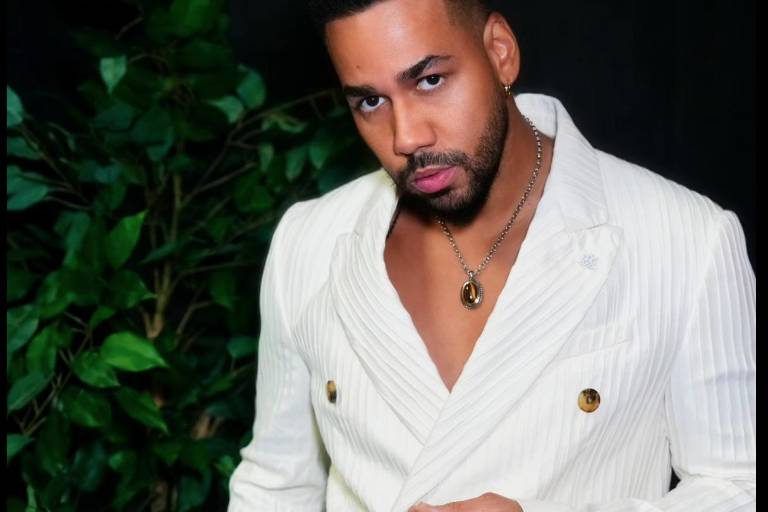 Desmiente Romeo Santos haber sido hospitalizado
