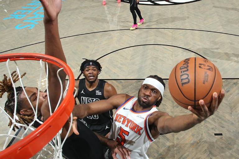 Jordi Fernández y los Nets rozan la proeza pero los Knicks se salvan