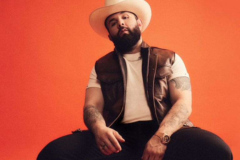 Inicia Carín León el 2025 lanzando el tema ‘El amor de mi herida’