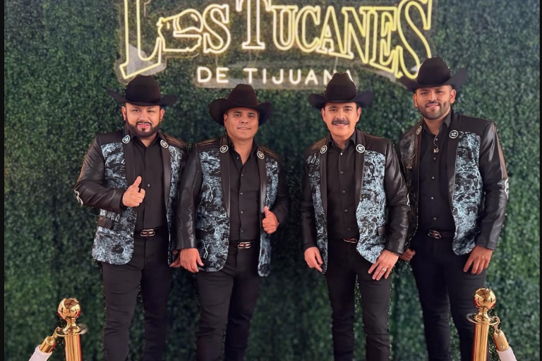 Sancionan a Los Tucanes de Tijuana por complacer a su público y cantar corridos