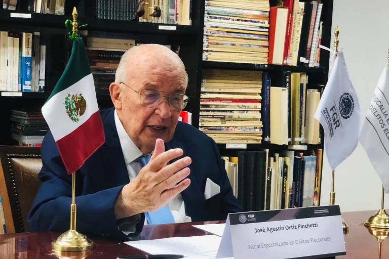 Lorenzo Córdova y consejeros se extralimitaron al cambiar reglas a plurinominales: Ortiz Pinchetti