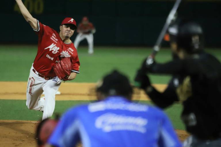 Venados de Mazatlán anuncia a Manuel Flores como coach-jugador de pitcheo