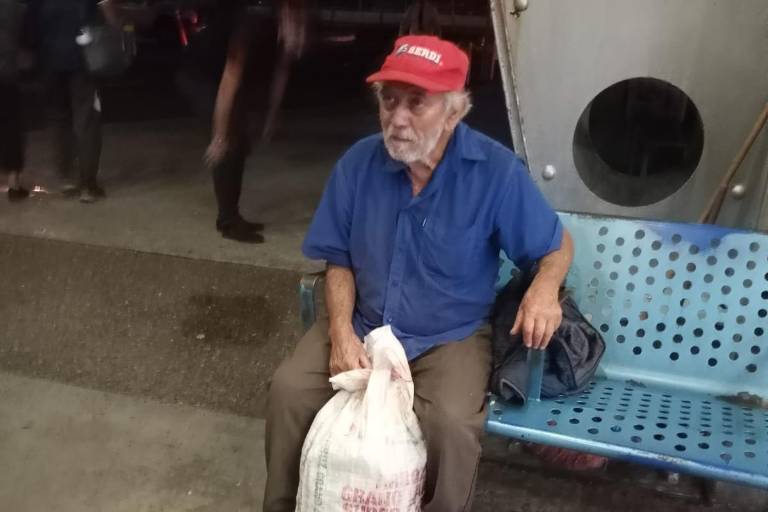 Buscan a familia de don Rafael, localizado en central de autobuses de Culiacán