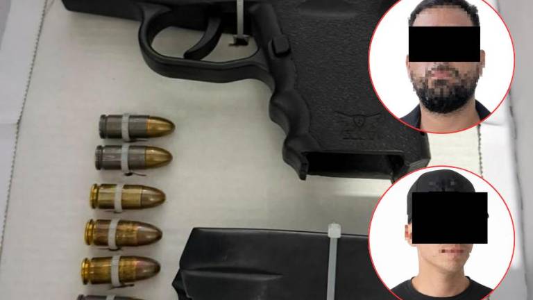 Policías de Ahome detuvieron a dos hombres y aseguraron una pistola calibre 9 mm en Los Mochis.