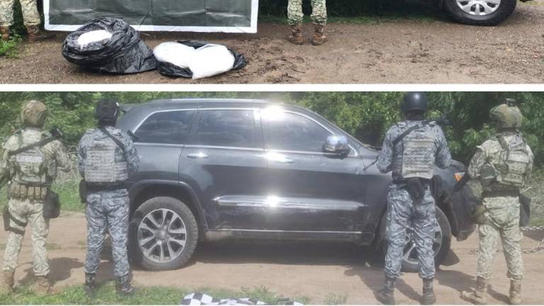 Fuerzas Armadas incautaron armas, drogas y un vehículo con blindaje artesanal en Navolato y Culiacán.