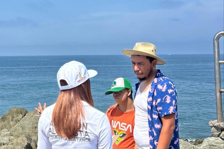 Brinda CAPTA atención a turistas y se alistan para recibir a 15 mil cruceristas