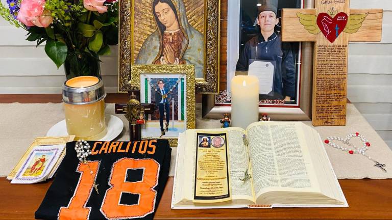 La familia de Carlos Emilio espera que las autoridades den con su paradero tras 48 días de haber desaparecido en Mazatlán.