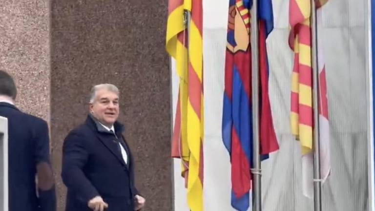 Joan Laporta dimitó como presidente del FC Barcelona, para poder competir en las próximas elecciones del club.