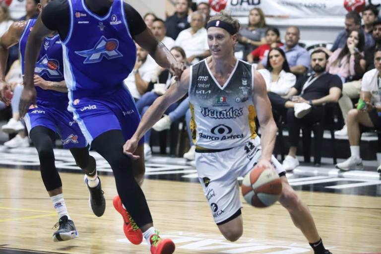 Venados Basketball liga su séptimo triunfo al derrotar a Astros de Jalisco