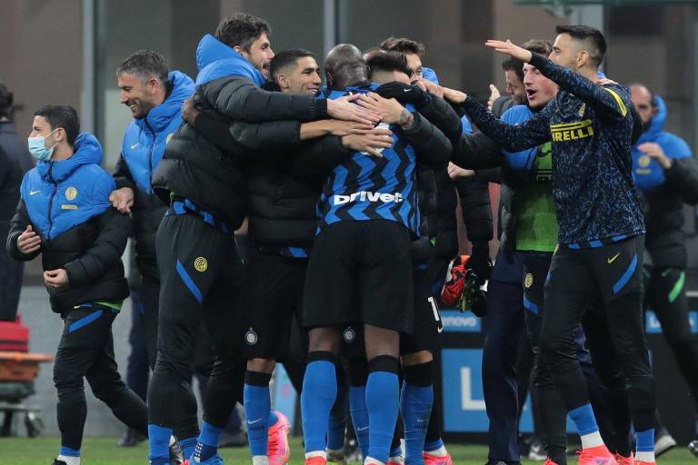 Inter de Milán gana y se consolida en la cima de la Serie A