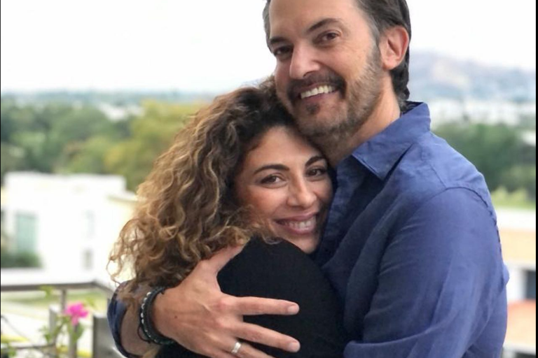 Brinda homenaje Ana Ferro a Fernando Del Solar y sus hijos en Navidad