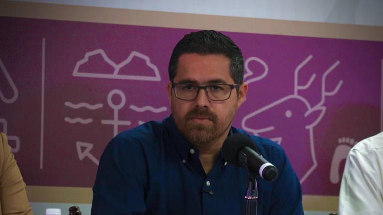 Cuitláhuac González Galindo, Secretario de Salud en Sinaloa.