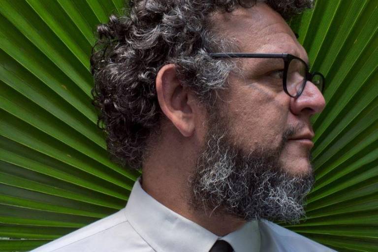 Vive el cine hoy una transformación, afirma el cineasta mazatleco Alejandro Guzmán