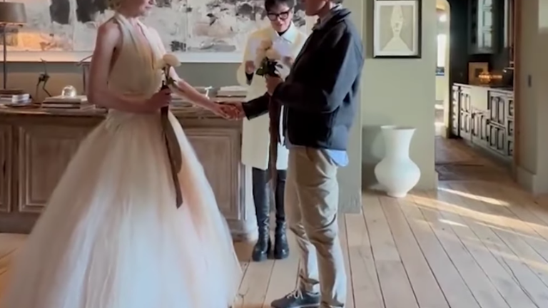 Ellen DeGeneres y Portia de Rossi renuevan sus votos.